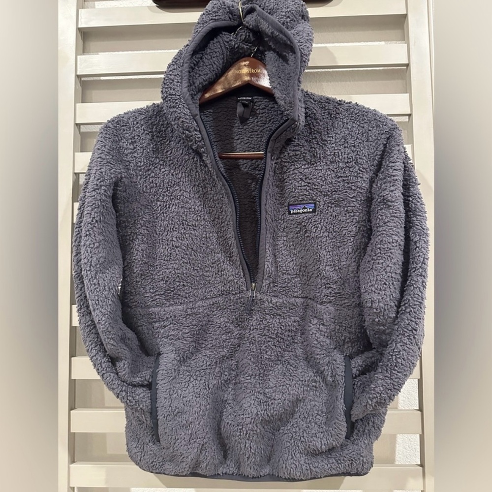 PATAGONIA women’s medium fleece half zip